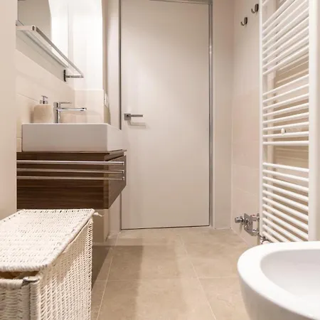 San Vitale 87 Apartman *