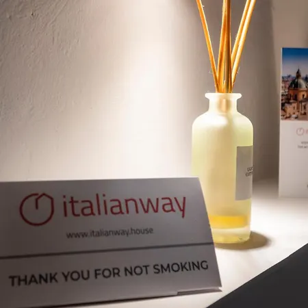 San Vitale 87 شقة