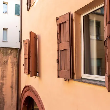 San Vitale 87 Apartman *