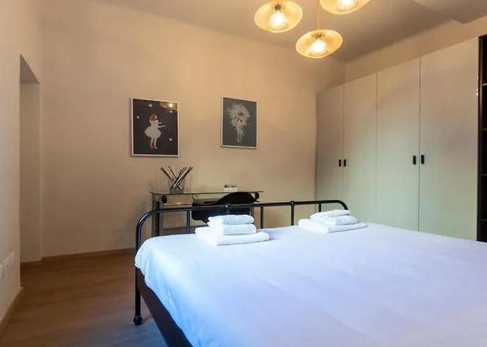 San Vitale 87 بولونيا