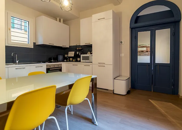 San Vitale 87 بولونيا