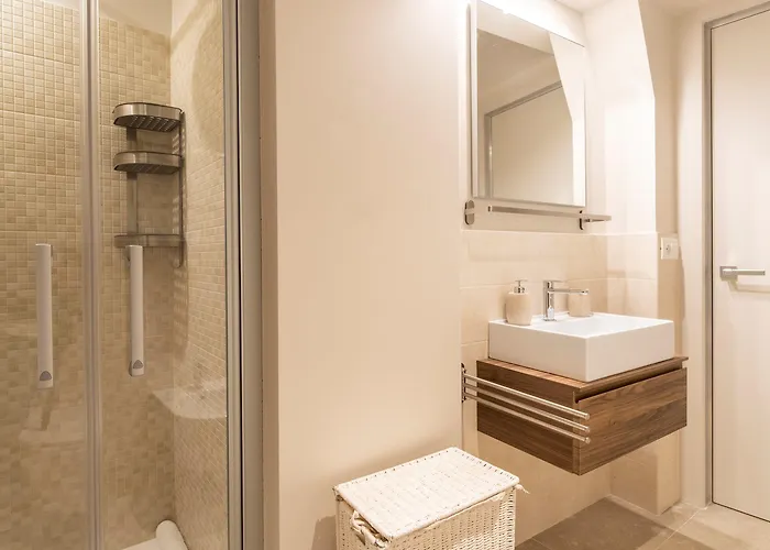 San Vitale 87 아파트 *