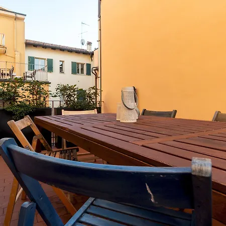 San Vitale 87 Apartamento